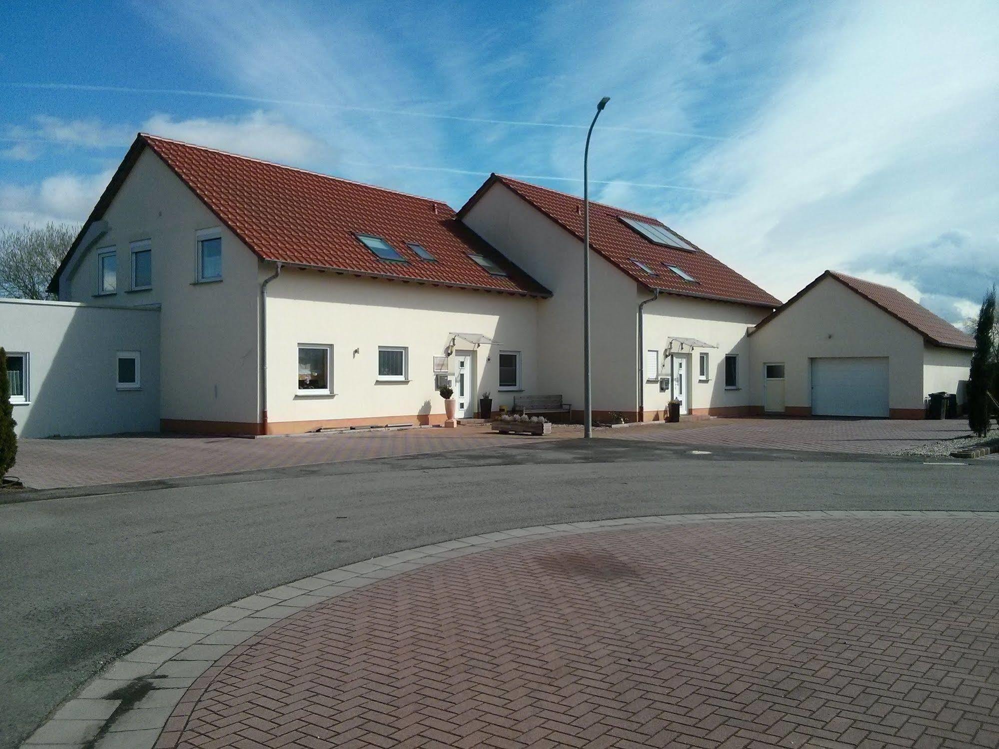 Harthausen  Ferienwohnungen Bella Vita מראה חיצוני תמונה